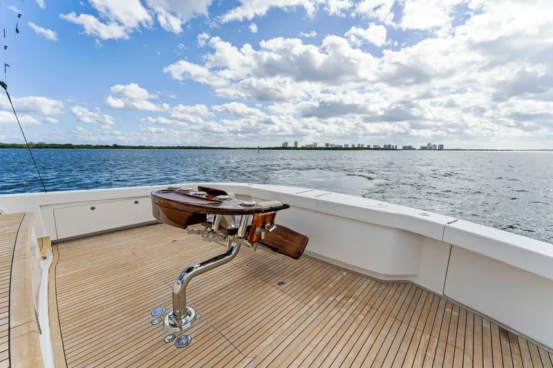 Slide: The Image of 2017 Viking 92 Enclosed Bridge "Aussie Rules" - 4861077