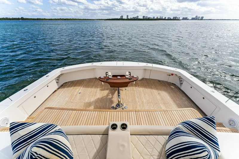 Slide: The Image of 2017 Viking 92 Enclosed Bridge "Aussie Rules" - 4861083