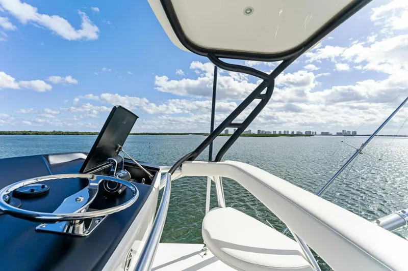 Slide: The Image of 2017 Viking 92 Enclosed Bridge "Aussie Rules" - 4861108