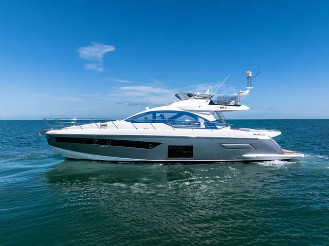 Slide: The Image of Azimut S6 2025 - 113