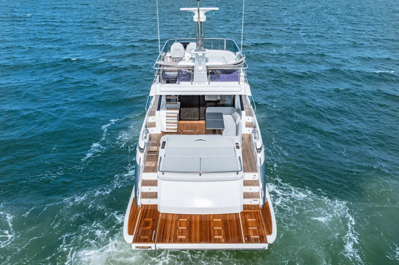 Slide: The Image of Azimut S6 2025 - 4951409