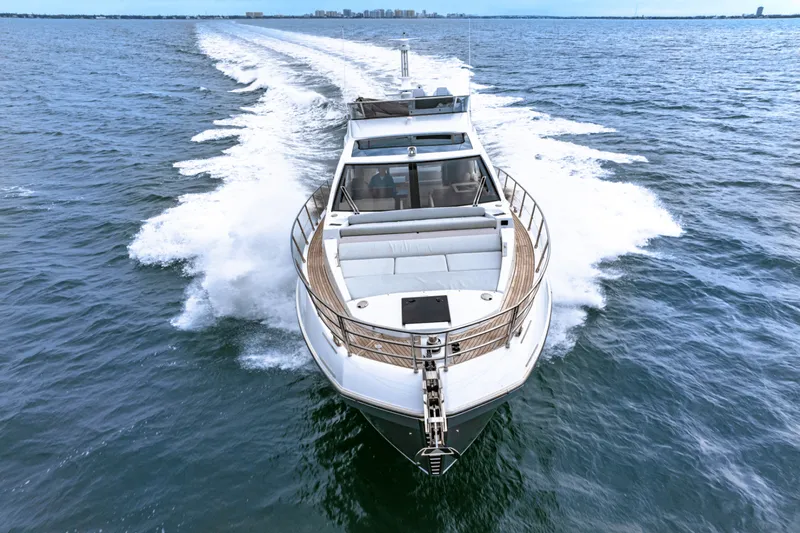 Slide: The Image of Azimut S6 2025 - 4951432