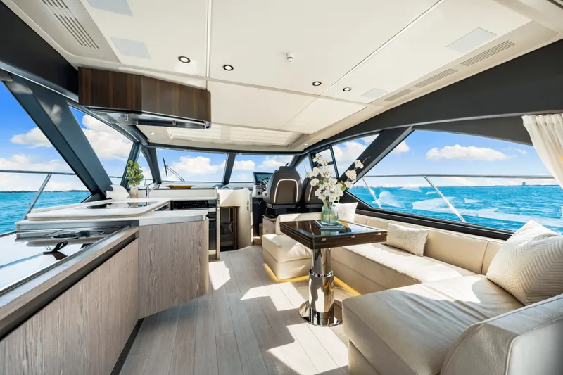 Slide: The Image of Azimut S6 2025 - 4951459