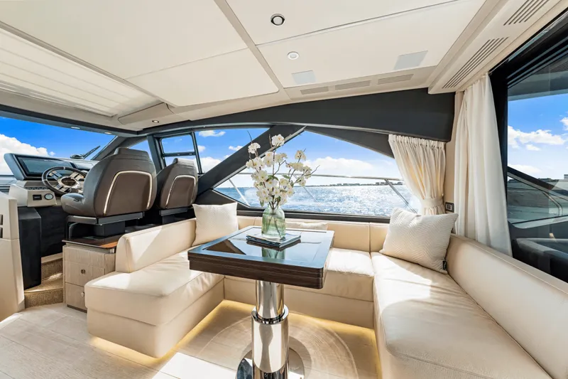 Slide: The Image of Azimut S6 2025 - 4951461