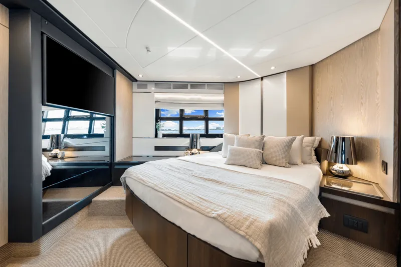 Slide: The Image of Azimut S6 2025 - 4951475