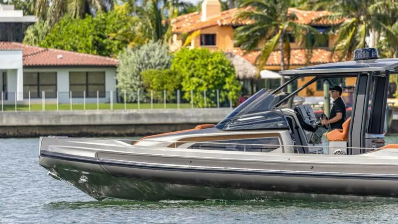 Slide: The Image of 11Stradivari43_web 28 - 4862462