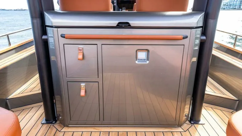 Slide: The Image of 35Stradivari43_web 109 - 4862487