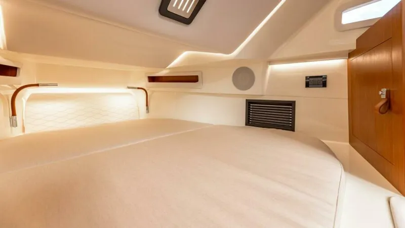 Slide: The Image of 48Stradivari43_web 129 - 4862503