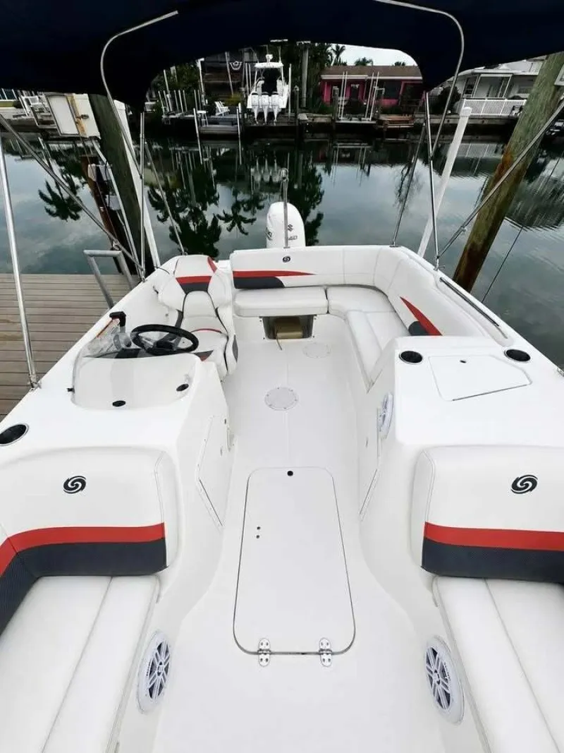 Slide: The Image of Hurricane SunDeck Sport 188-OB 2021 - 7467710