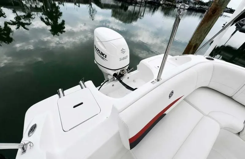 Slide: The Image of Hurricane SunDeck Sport 188-OB 2021 - 7467713