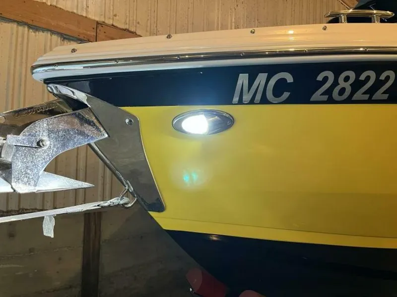 Slide: The Image of Cobalt R8 Surf 2021 - 4864737