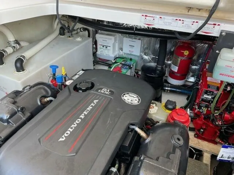 Slide: The Image of Regal 35 SPORT COUPE 2018 - 4865128