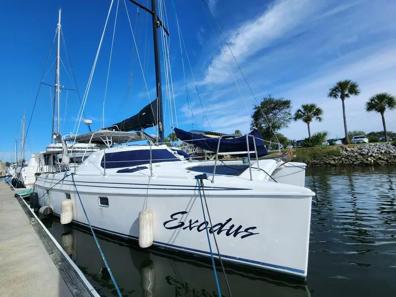 Slide: The Image of Manta 42 2000 - 4867084