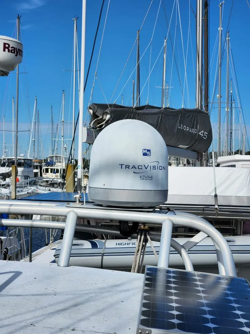 Slide: The Image of Manta 42 2000 - 4867164