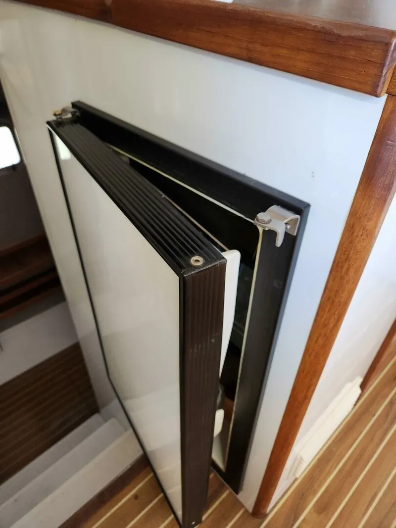 Slide: The Image of Manta 42 2000 - 4867238