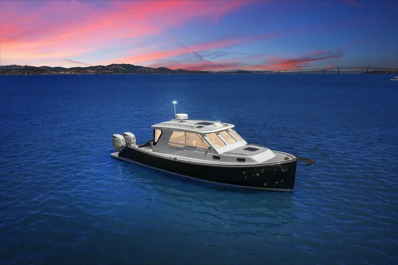 Slide: The Image of True North 34 Outboard 2020 - 4866434