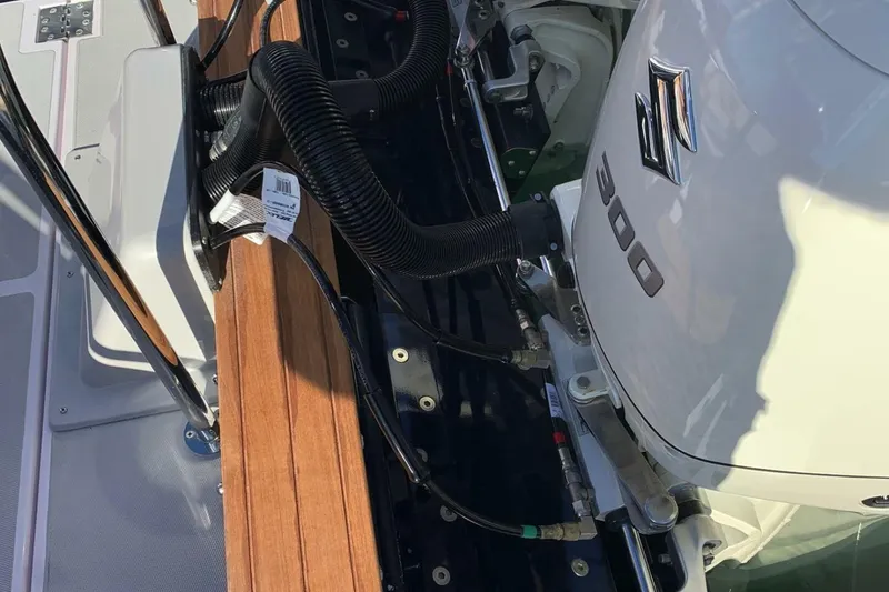 Slide: The Image of True North 34 Outboard 2020 - 4866415