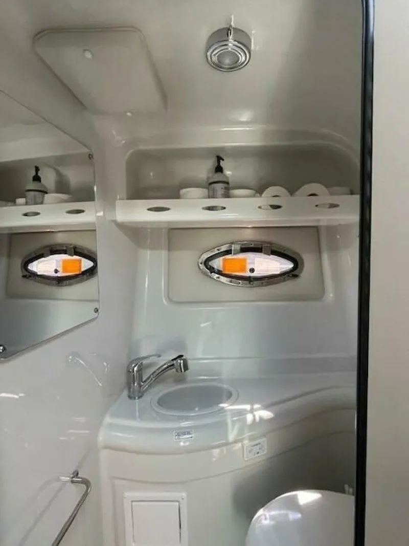 Slide: The Image of Crownline Boats 28 2023 - 4867117