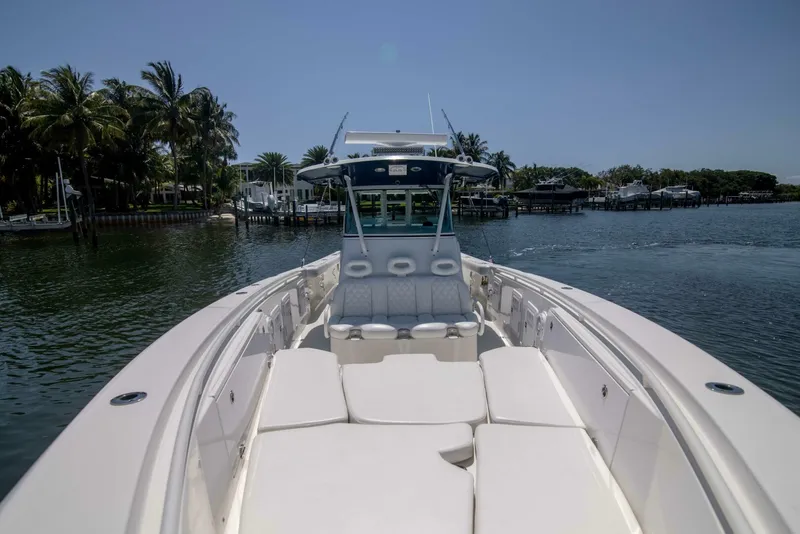 Slide: The Image of 2009 Everglades 35 Center Console Outta Hand - 4867475