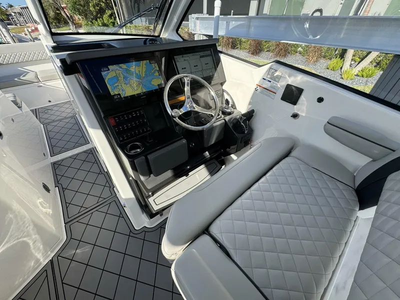 Slide: The Image of Pursuit DC 365 Dual Console 2024 - 4867710