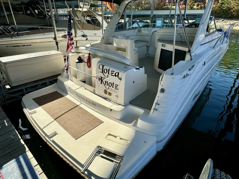 Slide: The Image of Rinker 342 Fiesta Vee 2004 - 4868123