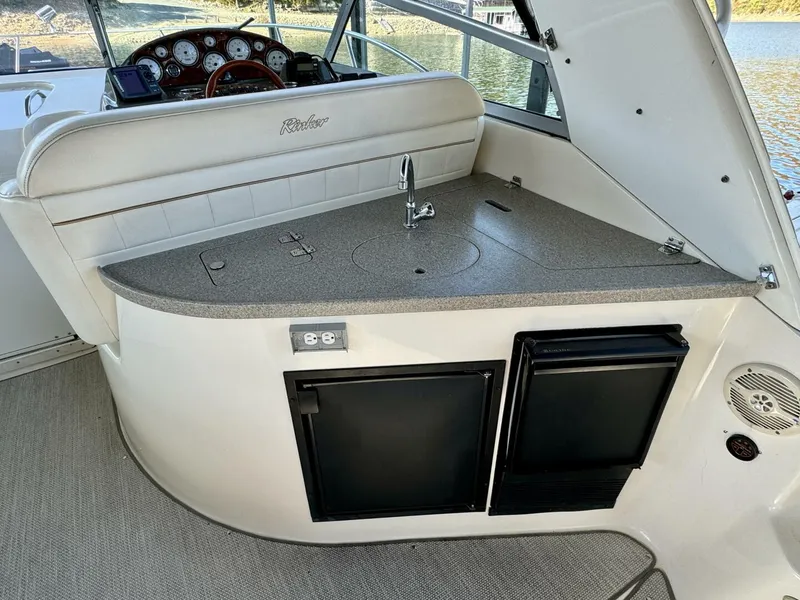 Slide: The Image of Rinker 342 Fiesta Vee 2004 - 4868126