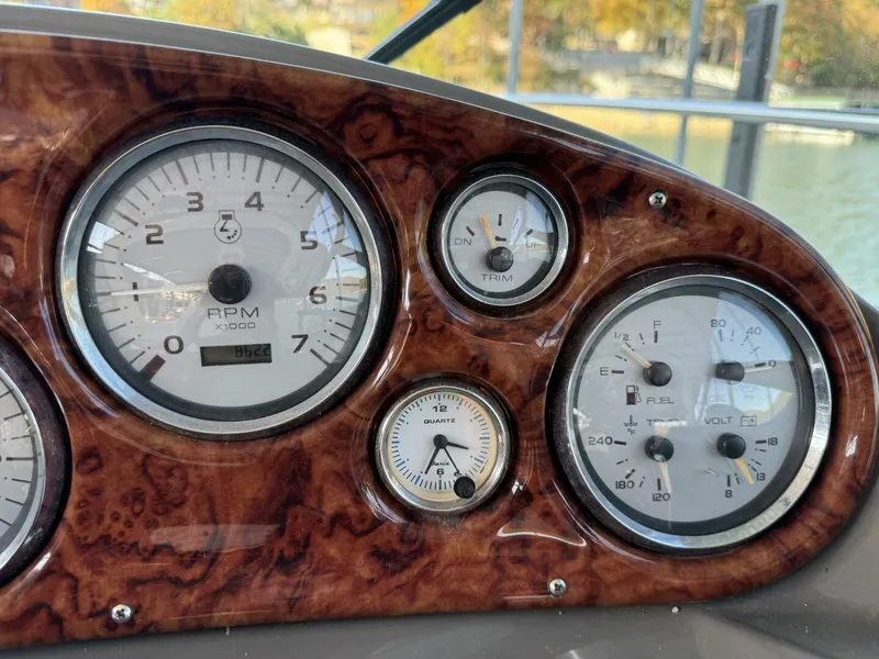 Slide: The Image of Rinker 342 Fiesta Vee 2004 - 4868137