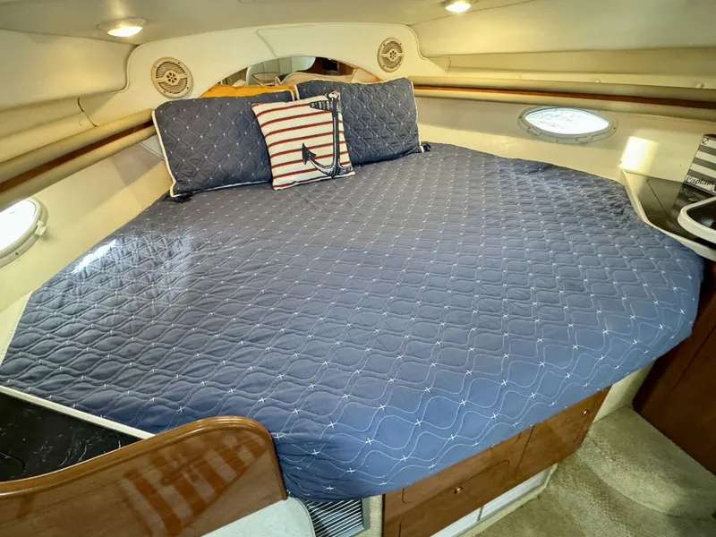 Slide: The Image of Rinker 342 Fiesta Vee 2004 - 4868162