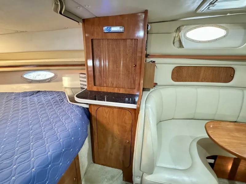 Slide: The Image of Rinker 342 Fiesta Vee 2004 - 4868163