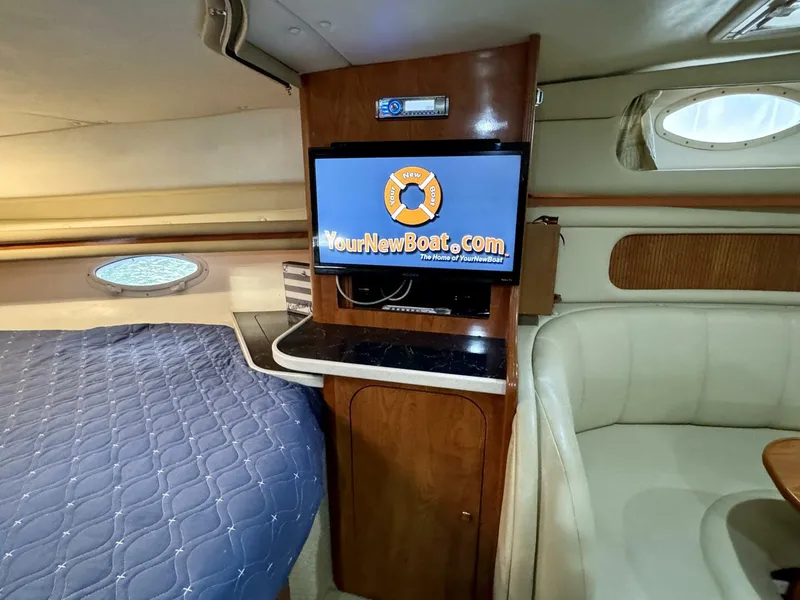 Slide: The Image of Rinker 342 Fiesta Vee 2004 - 4868164