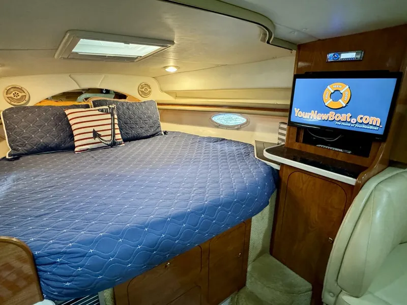 Slide: The Image of Rinker 342 Fiesta Vee 2004 - 4868165