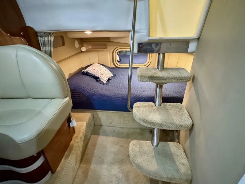 Slide: The Image of Rinker 342 Fiesta Vee 2004 - 4868169