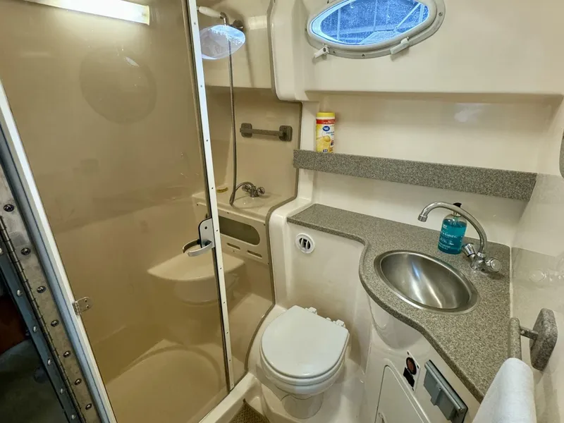 Slide: The Image of Rinker 342 Fiesta Vee 2004 - 4868179