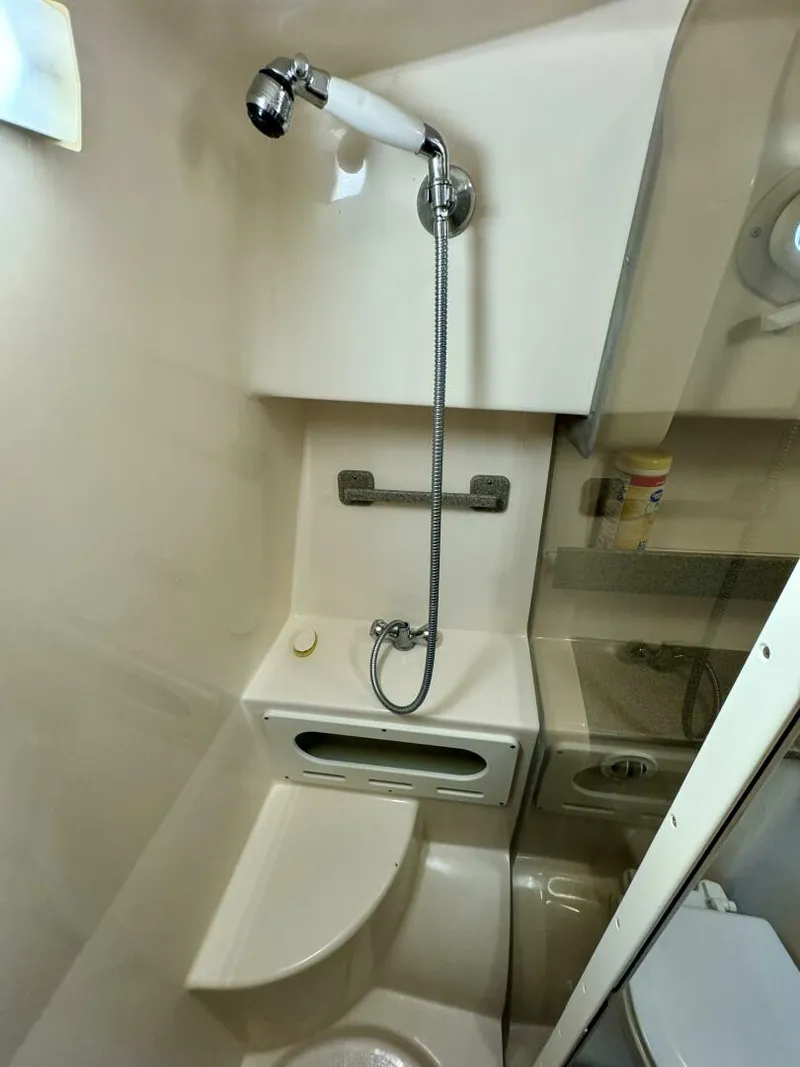 Slide: The Image of Rinker 342 Fiesta Vee 2004 - 4868182