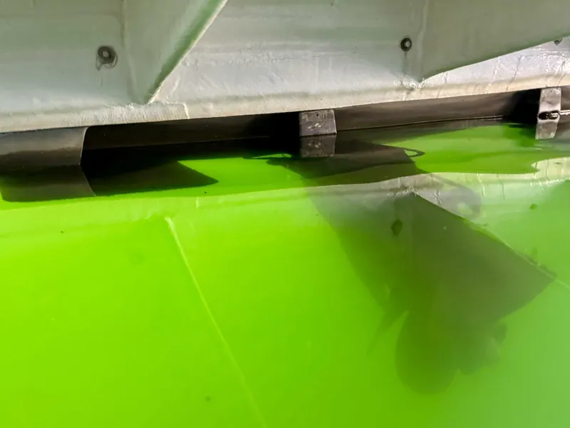 Slide: The Image of Rinker 342 Fiesta Vee 2004 - 4868206