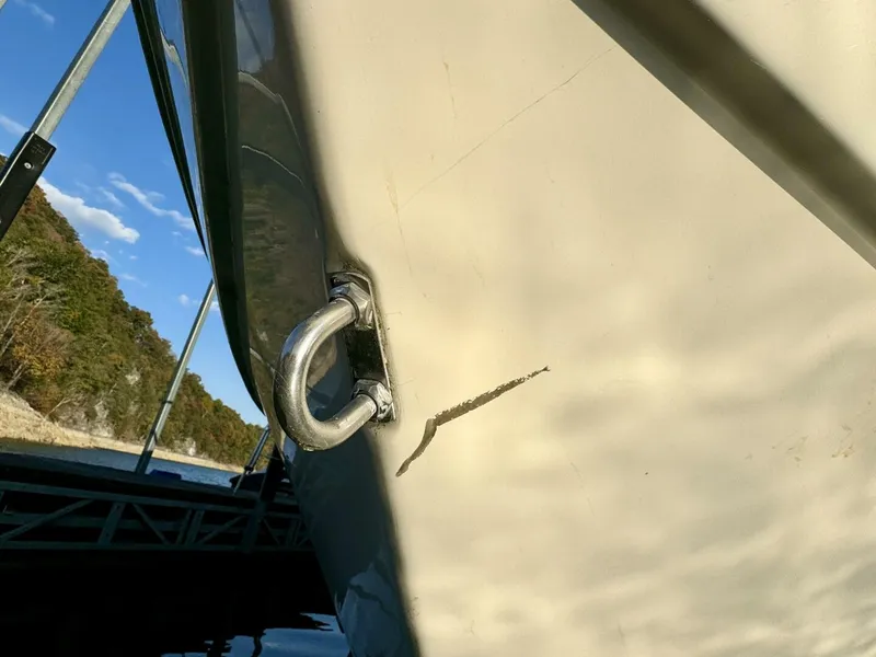 Slide: The Image of Rinker 342 Fiesta Vee 2004 - 4868211