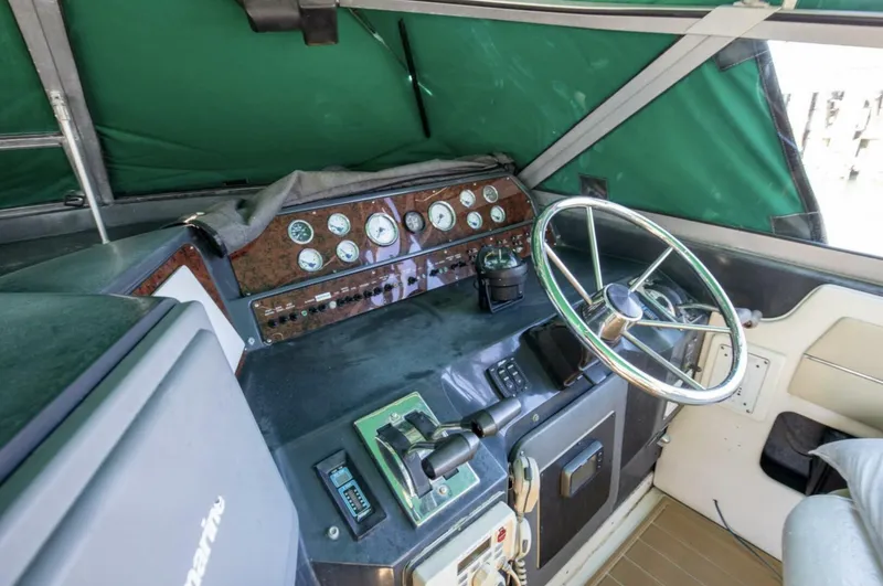 Slide: The Image of Sea Ray 420 Sundancer 1990 - 4869021