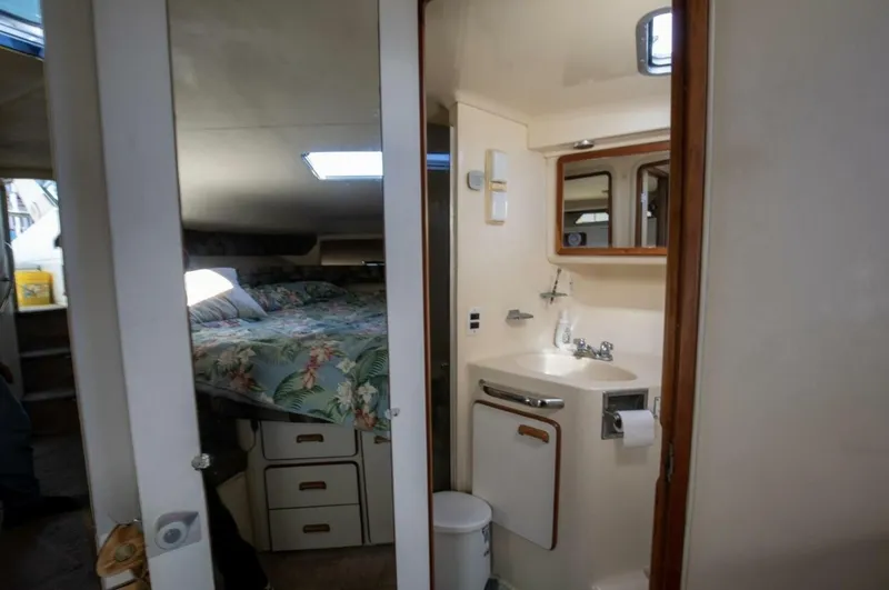 Slide: The Image of Sea Ray 420 Sundancer 1990 - 7515345