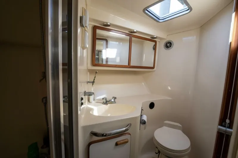 Slide: The Image of Sea Ray 420 Sundancer 1990 - 7515348