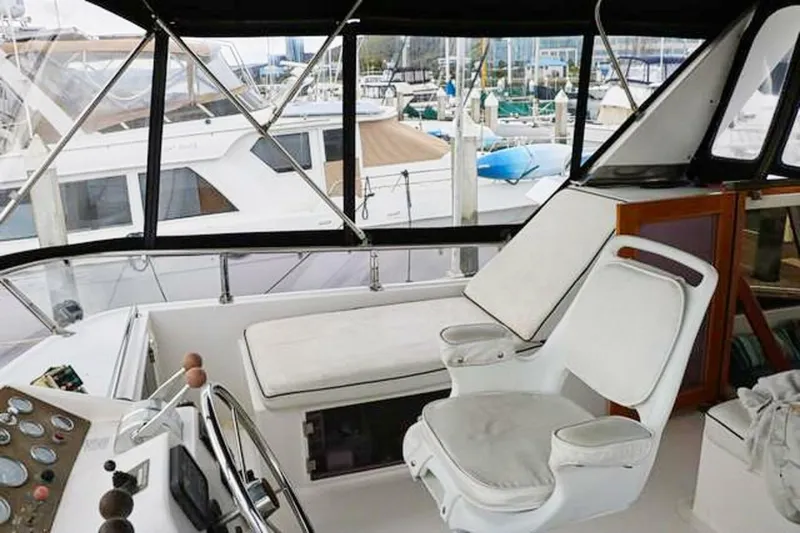 Slide: The Image of Ocean Alexander Cockpit Motor Yacht 54 1988 - 4869522