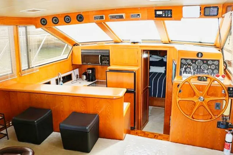 Slide: The Image of Ocean Alexander Cockpit Motor Yacht 54 1988 - 4869529