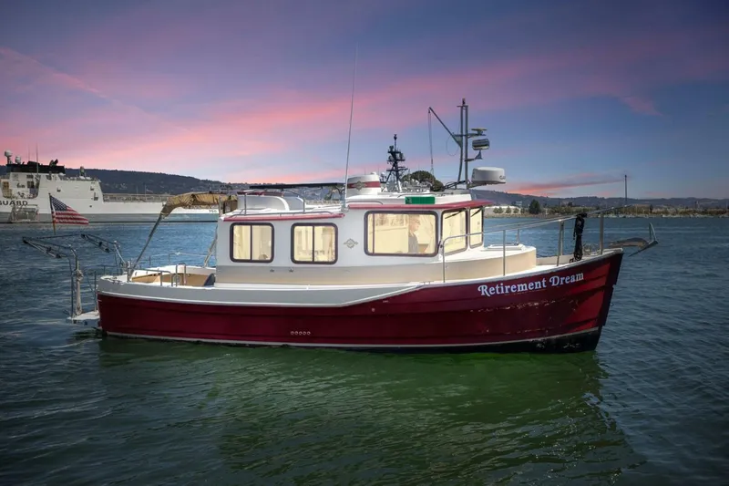 The Image of Ranger Tug R-27 2014 - 4869550