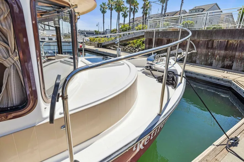 Slide: The Image of Ranger Tug R-27 2014 - 4869564