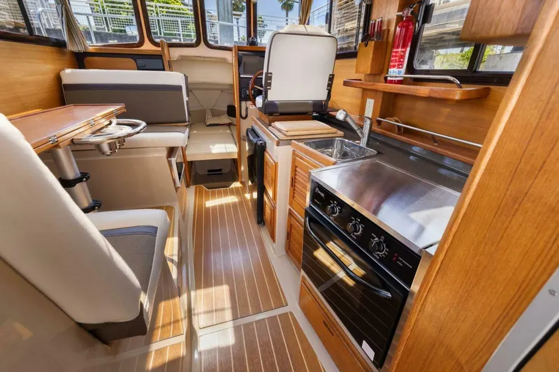 Slide: The Image of Ranger Tug R-27 2014 - 4869578