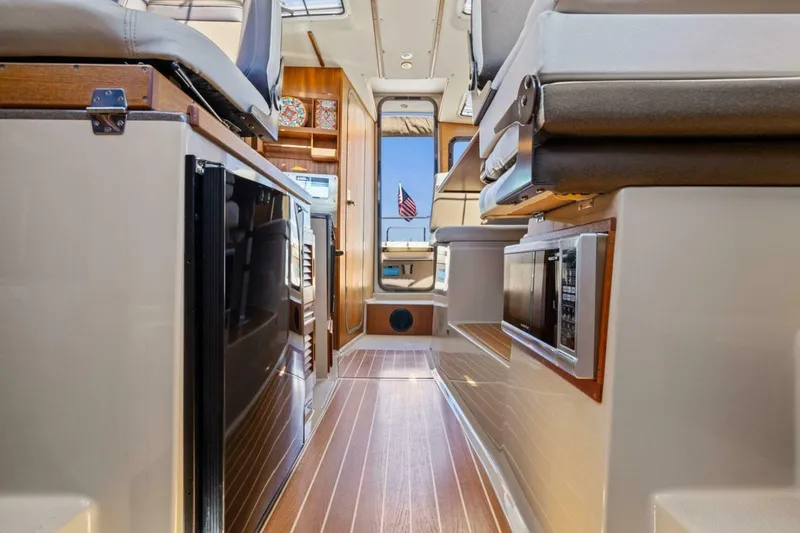 Slide: The Image of Ranger Tug R-27 2014 - 4869588