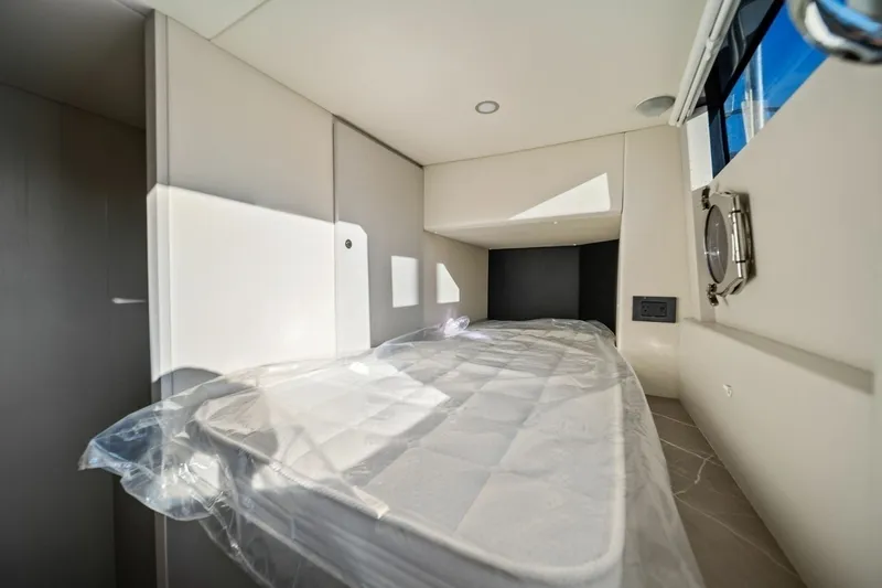 Slide: The Image of Absolute 56 Fly 2027 - 6208114