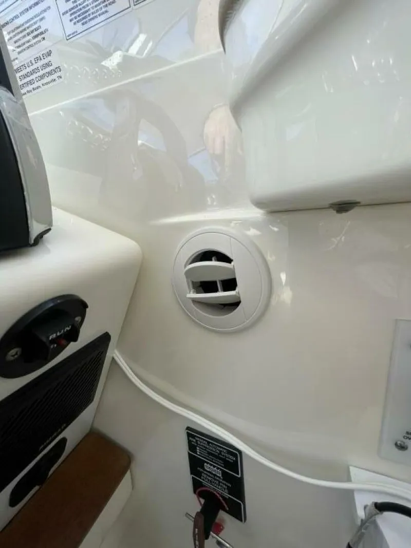 Slide: The Image of 2019 Sundancer 350 Coupe - 5014219