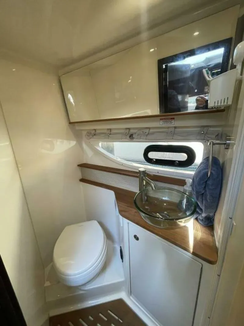 Slide: The Image of 2019 Sundancer 350 Coupe - 5014203