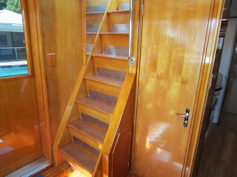 Slide: The Image of Flybridge Access  - 4918768