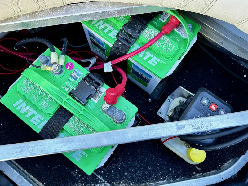 Slide: The Image of Tahoe LTZ 2285 ENT Tritoon 2022 - 4871167